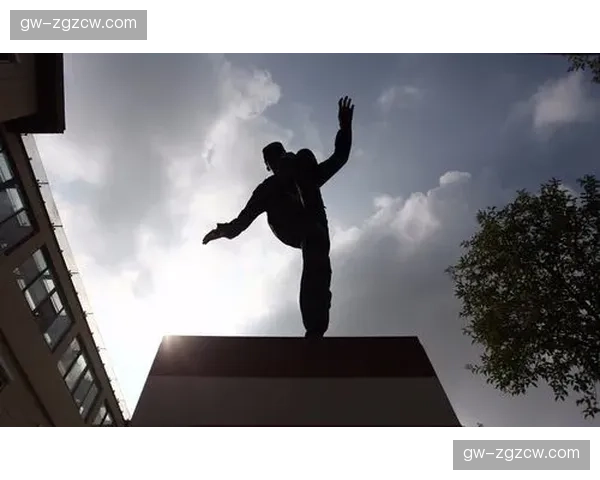 决赛定于七月十九日纽约打响，盛夏酷暑考验两队体能极限